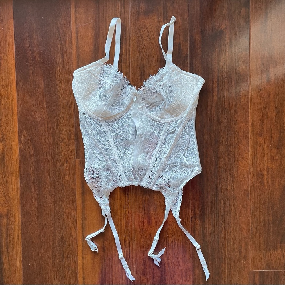 Victoria's Secret White Lace Garter Corset